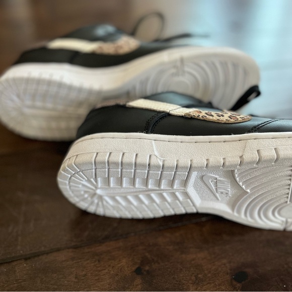 Nike dunk low SE - Picture 2 of 3